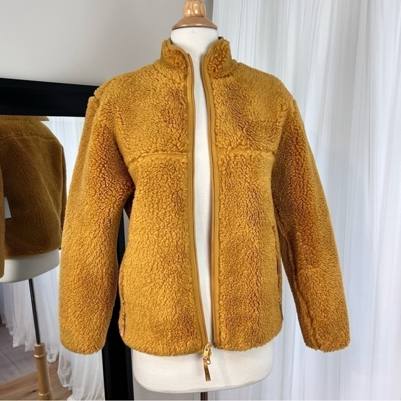Aritzia Sherpa golden jacket - Picture 6 of 12